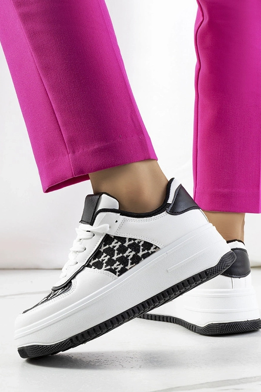 Hvide højsålede sneakers Valpara Hvide højsålede sneakers Valpara