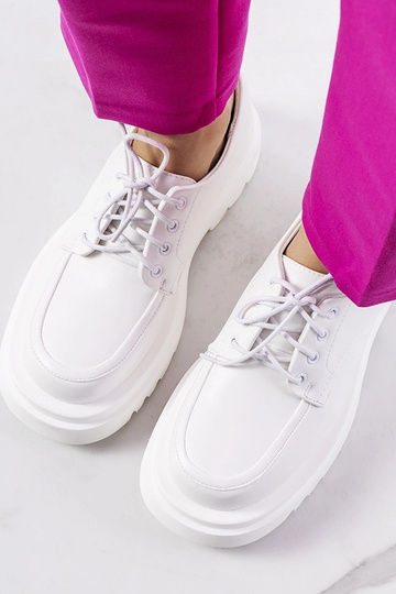 Witte oxford schoenen, „Nunes" 2