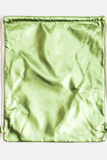 Ernes' grønne rygsæk