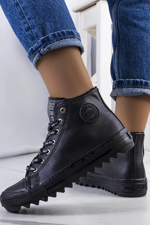 Sorte isolerede sneakers Big Star... Sorte isolerede sneakers Big Star...