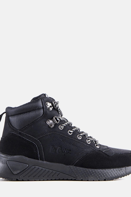 Sorte isolerede støvler... Sorte isolerede støvler...