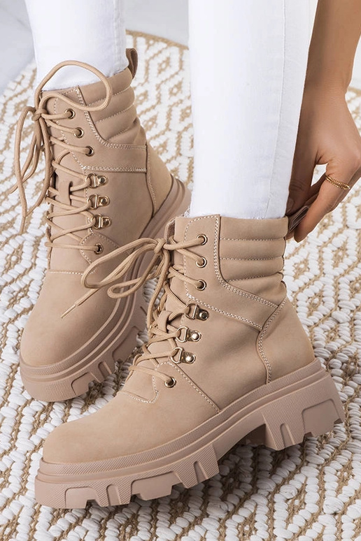 Beige ankelstøvler med massiv Lyric-sål Beige ankelstøvler med massiv Lyric-sål