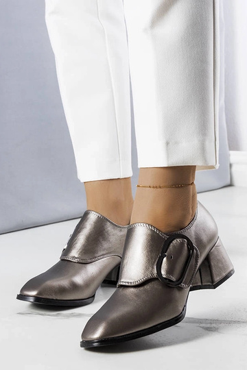 Ailani grå blokhælpumper