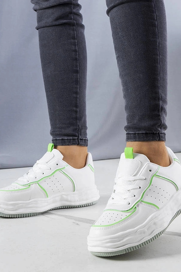 Hvide sneakers med grønne indlæg Nettie