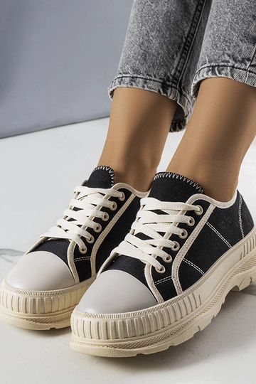 Sorte Nichole Platform Sneakers 2