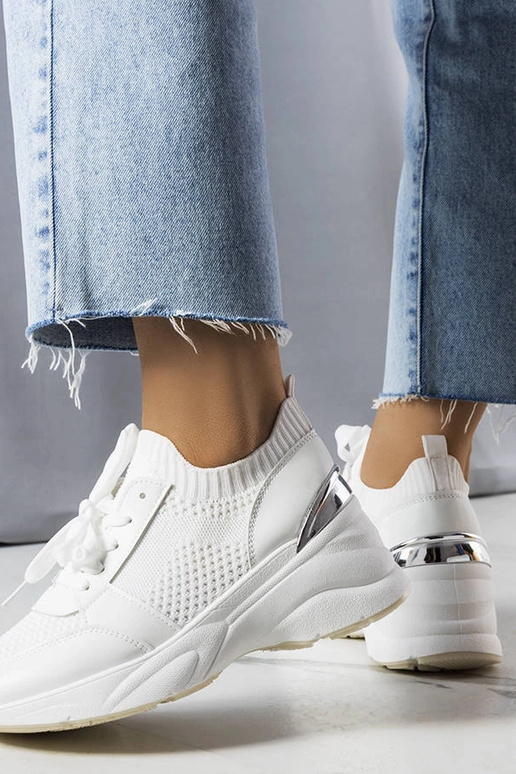 Witte sneakers op een platform, „Ann"