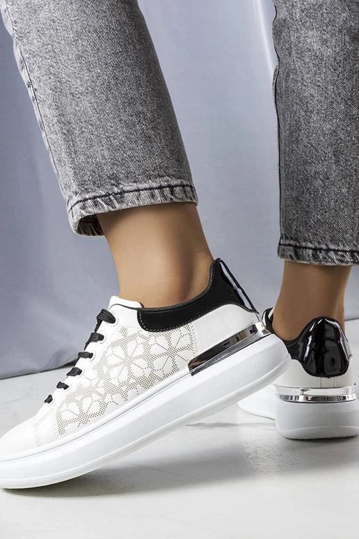 Erin sorte og hvide perforerede sneakers Erin sorte og hvide perforerede sneakers