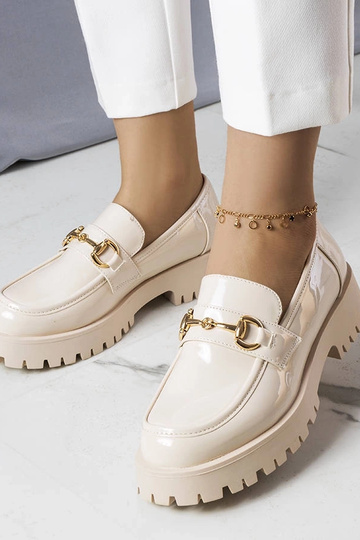 Beige Simard-sko i lak