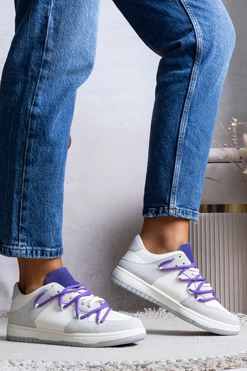 Grå sneakers damesneakers lilla snørebånd Arcobaleno