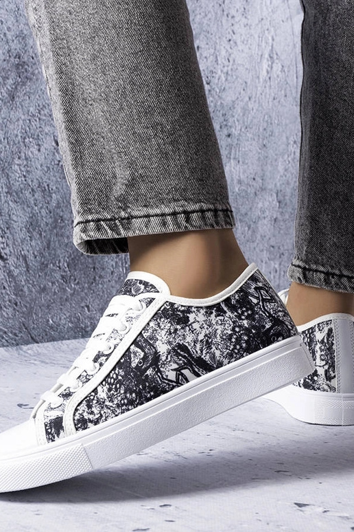 Sorte og hvide sneakers i Aucoin-stof