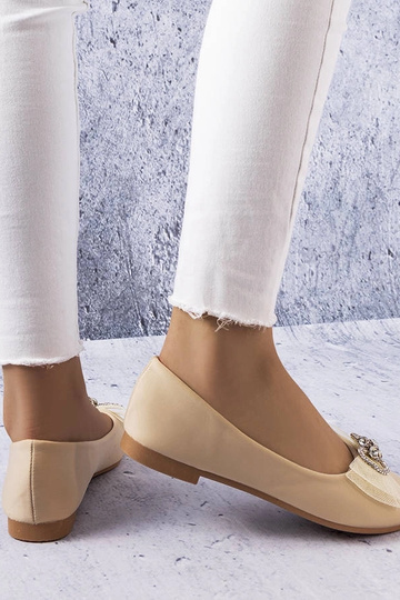 Beige ballerinaer med sløjfe og zirkoner LaGarde 2