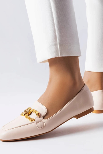 Beige mokkasiner med Rousseau-spænde 2