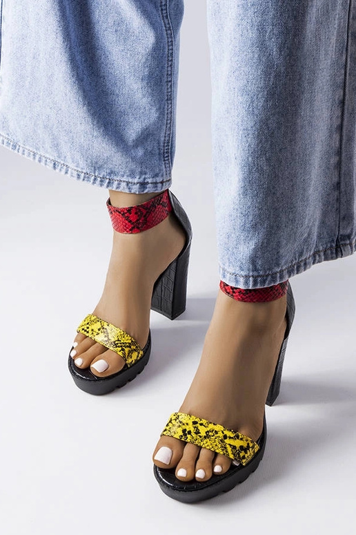 Knoxville Yellow Snake Print Sandaler