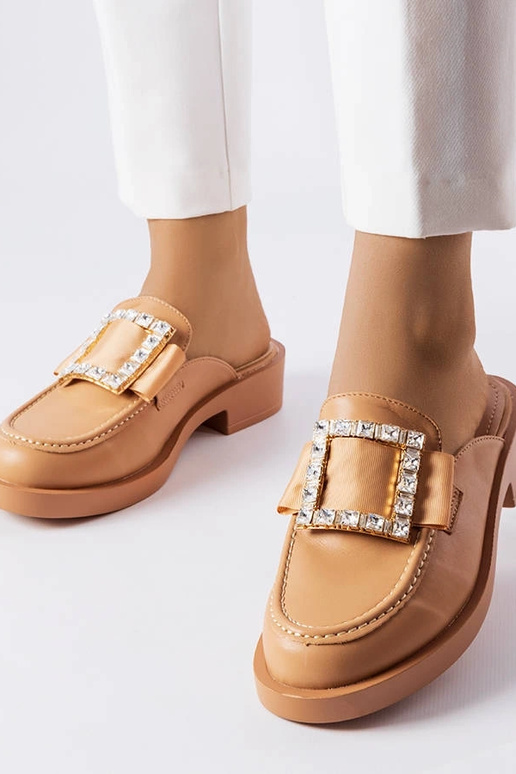 Brune flip-flops med lukket tå Columbus