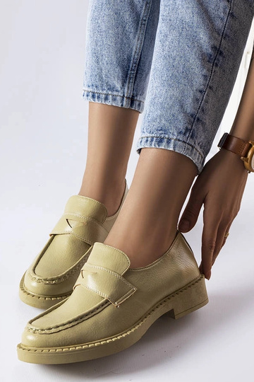 Grønne elegante læder loafers med en tyk sål Élodie