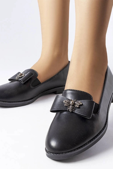 Sorte dekorative loafers Ila