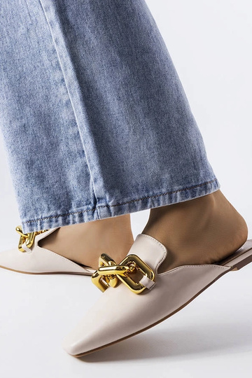 Beige Hickory Chain Slides 2