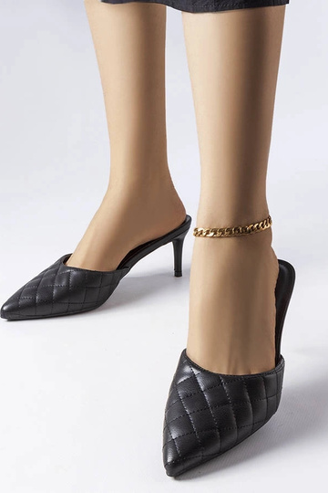 Sort quiltet slip-ons med stilethæl fra Lambert 2