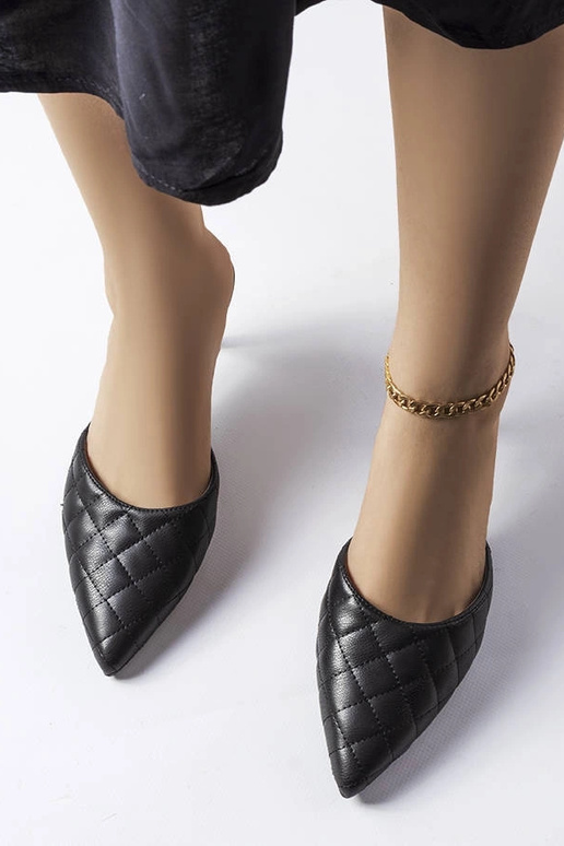 Sort quiltet slip-ons med stilethæl... Sort quiltet slip-ons med stilethæl...