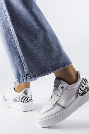 Hvide sneakers på Tooele platformen 2