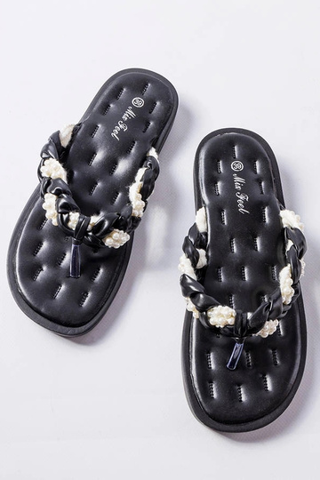 Sorte flip-flops dekoreret... 2