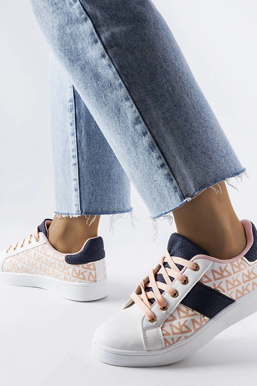 Hvide sneakers med farverige indlæg... Hvide sneakers med farverige indlæg...