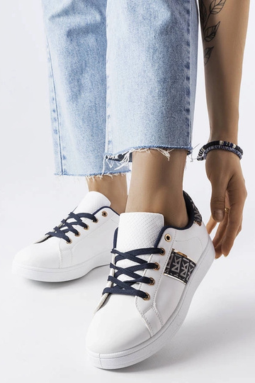 Hvide sneakers med dekoreret overdel Sauriol 2