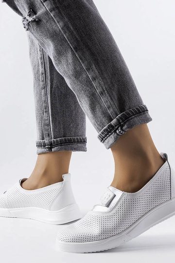 Ethels hvide perforerede læder sneakers 2