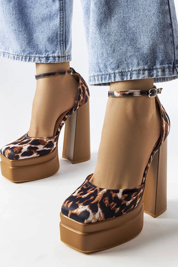 Brune højhælede pumps Romines 2