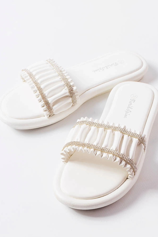 Hvide flæsede muldyr med Anapor zirkoner