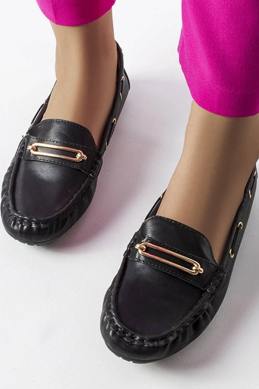 Sorte loafers dekoreret med...