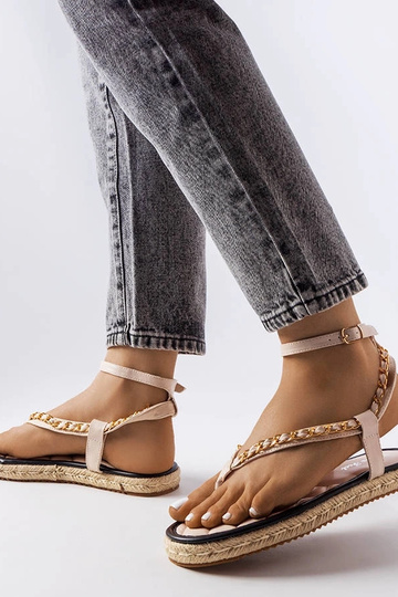 Beige sandaler dekoreret med en kæde Varieur