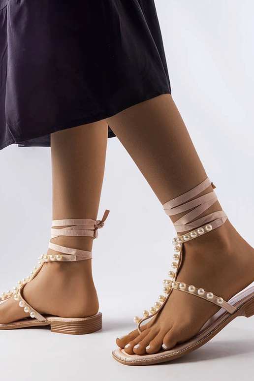 Beige sandaler med perler Graystone