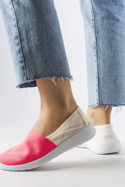 Hvide og lyserøde Snoede slip-on... Hvide og lyserøde Snoede slip-on...