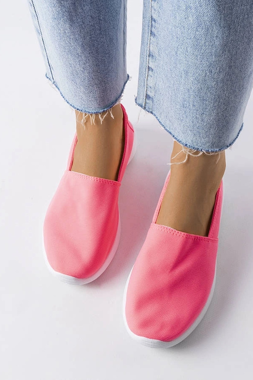 Pink Winding Slip-On Sneakers Pink Winding Slip-On Sneakers