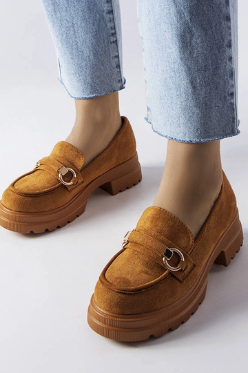 Brune loafers med en massiv Artista-sål