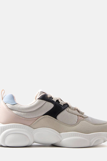 Beige Lee Cooper...