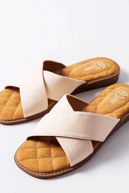 Zandkleurige slippers, „Tiana"