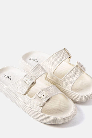 Beige Karersee flip-flops...