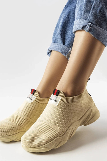 Beige slip-on sportssko til... 2