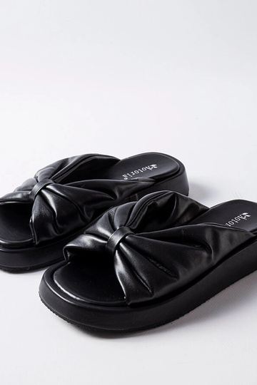 Sorte flip-flops med lav... 2