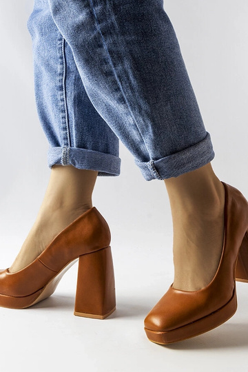 Brune Mailly pumps med høj hæl