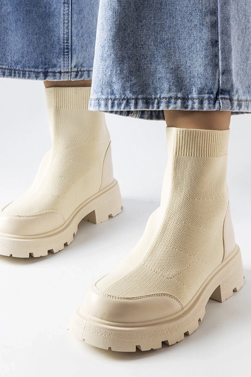 Beige strømpestøvler Lonte