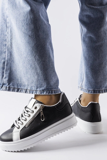 Sorte damesneakers med... 2