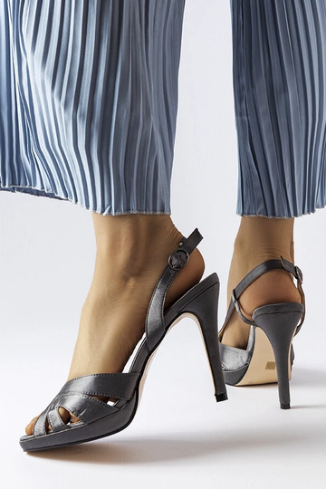 Alpaca grå sandaler med høj... 2