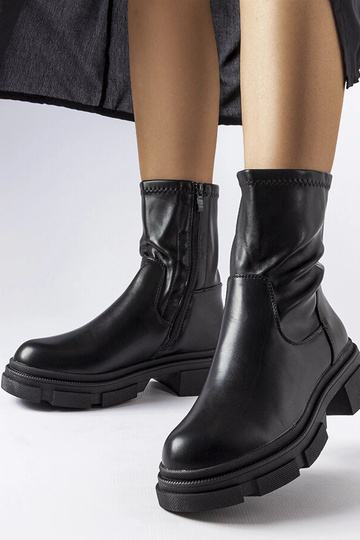 Sorte isolerede støvler Helvi