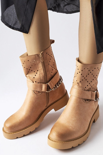 Beige gennembrudte...