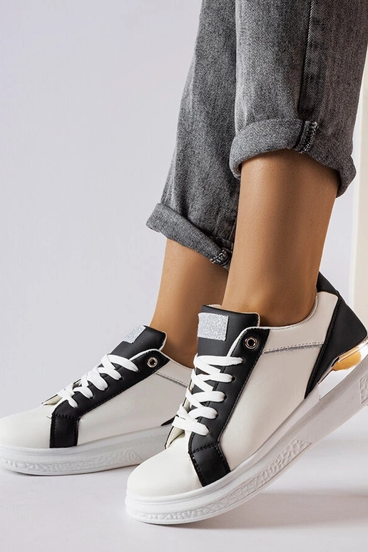 Sorte og hvide Palais sko med sølv... Sorte og hvide Palais sko med sølv...