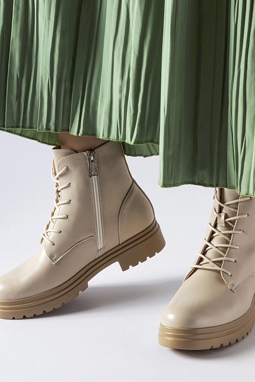 Sandkleurige winter trekking...