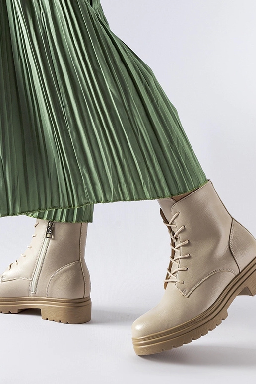 Sandkleurige winter trekking...